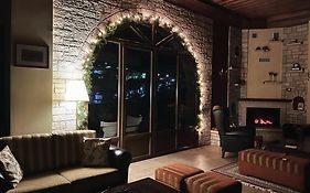 Agnanti Zitsas Hotel